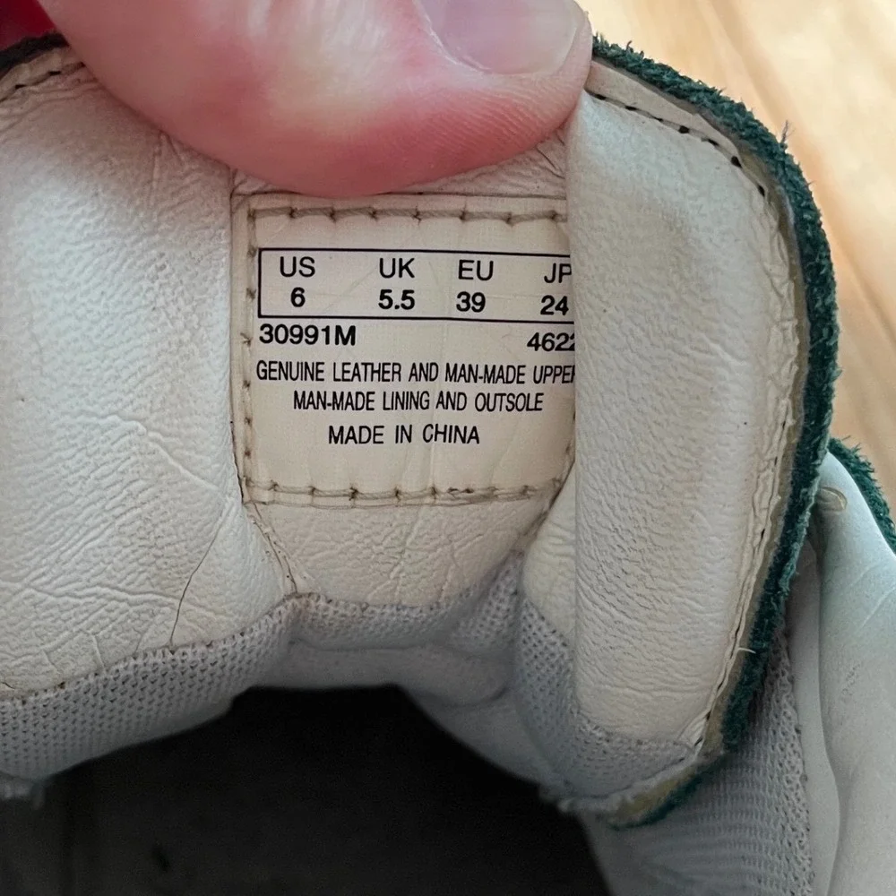Timberland Suede Mid Top Boots Youth 6 Green Lace Up 30991M Embossed Logo
